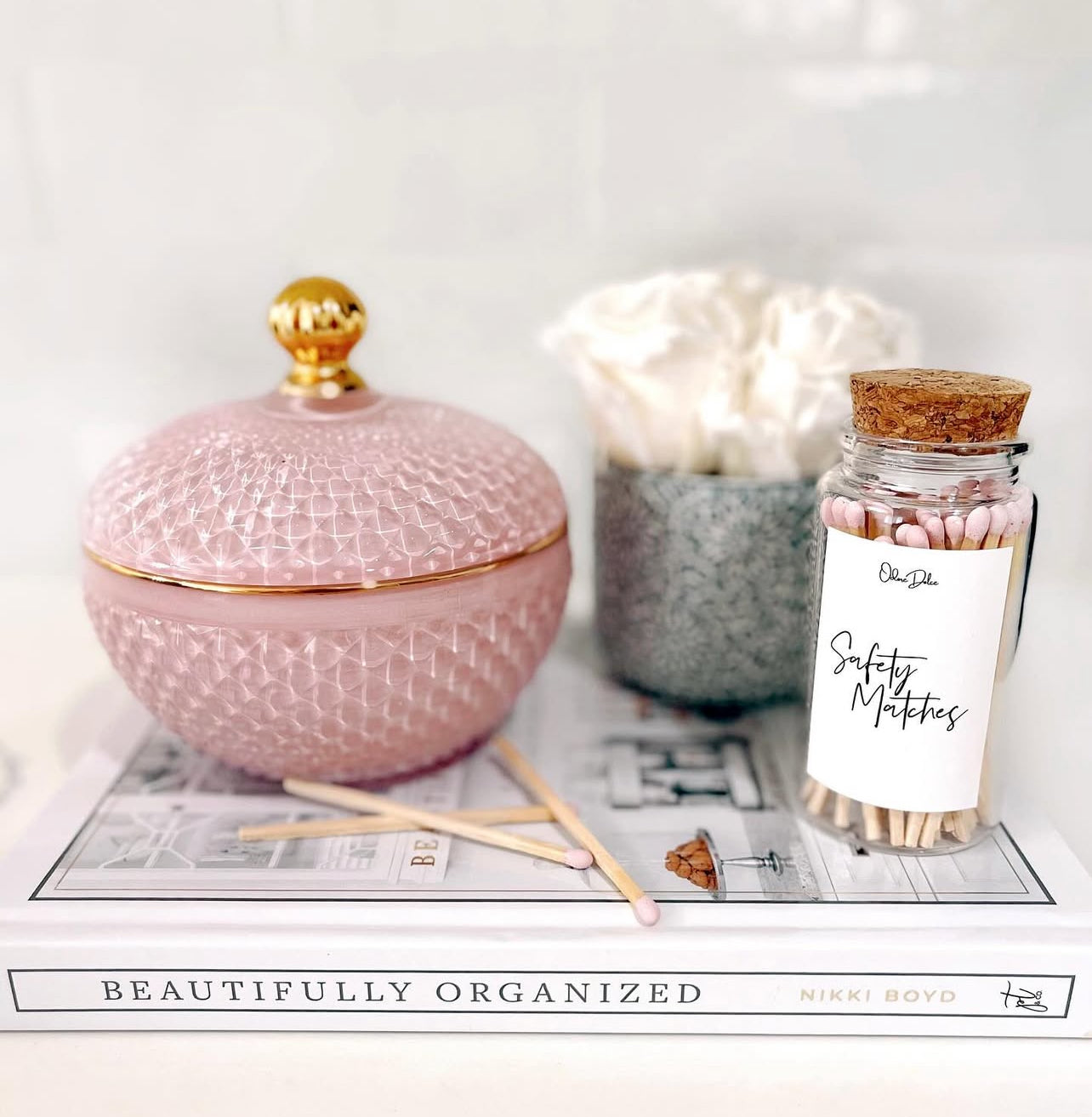 Large luxurious jar candles